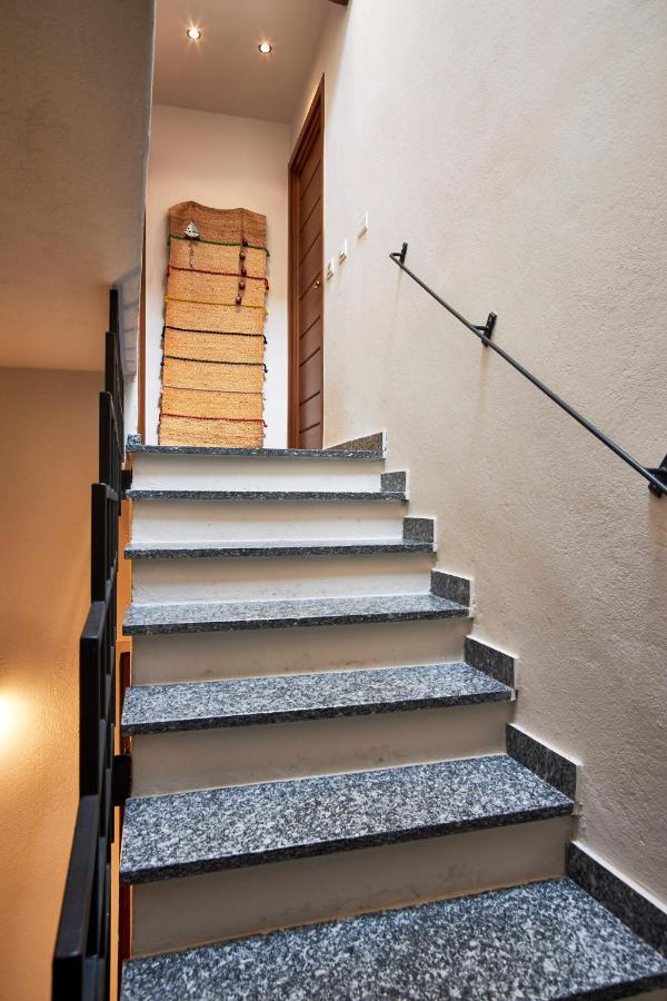 Bella Omegna Apartments エクステリア 写真